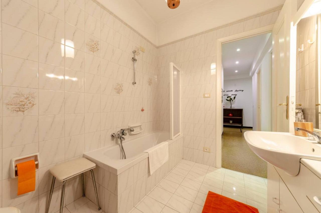 Altido Family Apt For 6 Located Minutes From The Sea Apartment Genoa Exterior photo